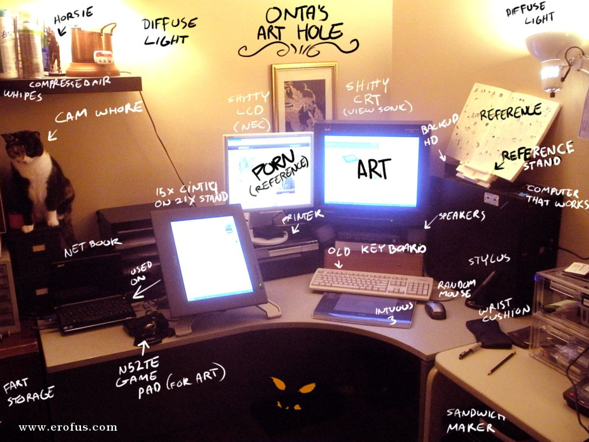 picture desk.jpg