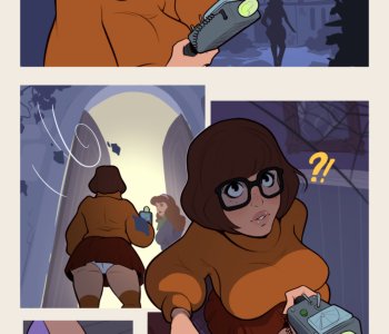 comic Velma and Daphne's spooky night